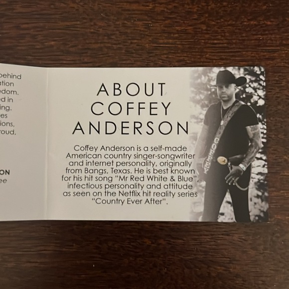 Montana Silversmiths, Ladies Cinderella Liberty American Made Necklace - Picture 8 of 10